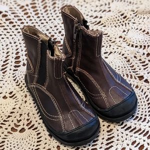 Vincent Toddler Zip-up Leather Boots. Perfect for Fall and Winter!